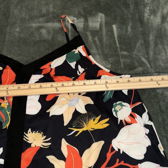 Shein Curve Tank Top Women's 0XL Multicolor Floral Spaghetti Straps V-Neck - Picture 5 of 8